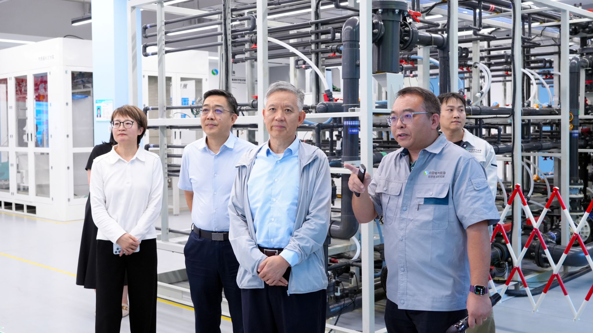 中國科學(xué)院院士陳維江一行到訪中國電氣裝備 共商電氣科技前沿技術(shù)開發(fā)新篇章